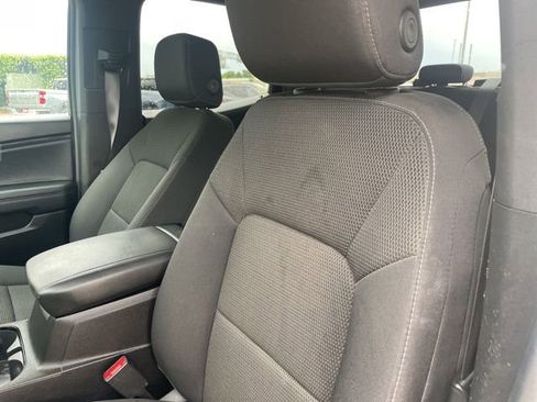 Used 2024 Chevrolet Colorado LT RWD image 11