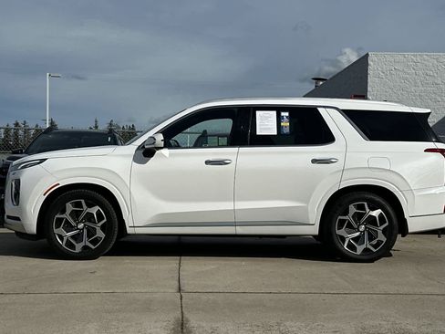 Used 2021 Hyundai Palisade Calligraphy w/ Winter Package image 6