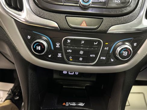 Used 2021 Chevrolet Equinox Premier image 19