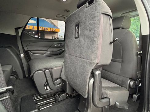 Used 2019 Chevrolet Traverse LS FWD image 21