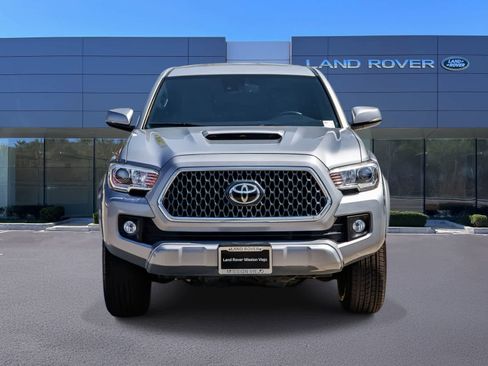 Used 2019 Toyota Tacoma TRD Sport w/ Technology Package image 2
