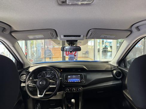 Used 2021 Nissan Kicks S image 33