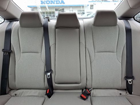 Used 2024 Honda Accord EX image 19