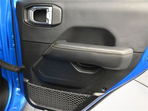 Used 2025 Jeep Wrangler Unlimited Rubicon 392 image 36