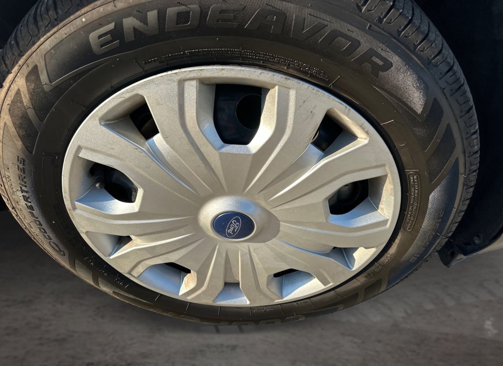 Used 2022 Ford Transit Connect XL FWD image 17