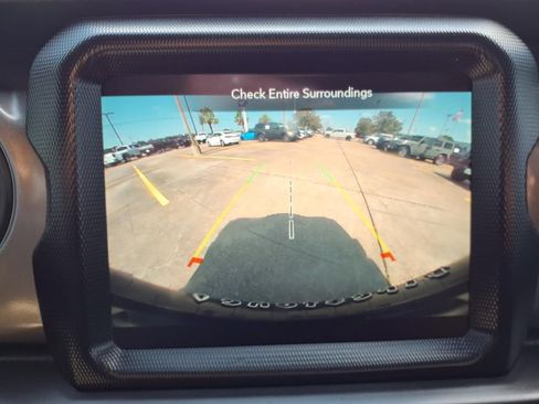Used 2023 Jeep Wrangler Unlimited Sport AWD/4WD image 11
