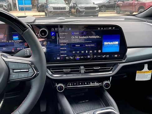 New 2025 Chevrolet Equinox EV RS image 7