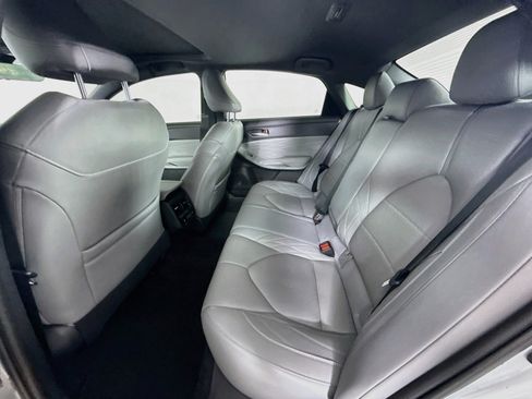 Used 2020 Toyota Avalon Limited w/ Advanced Safety Package FWD image 30