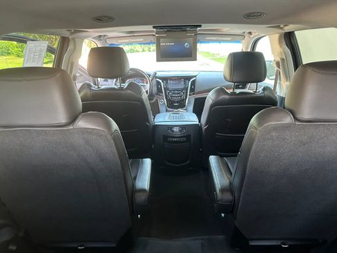 Used 2016 Cadillac Escalade Premium RWD image 24