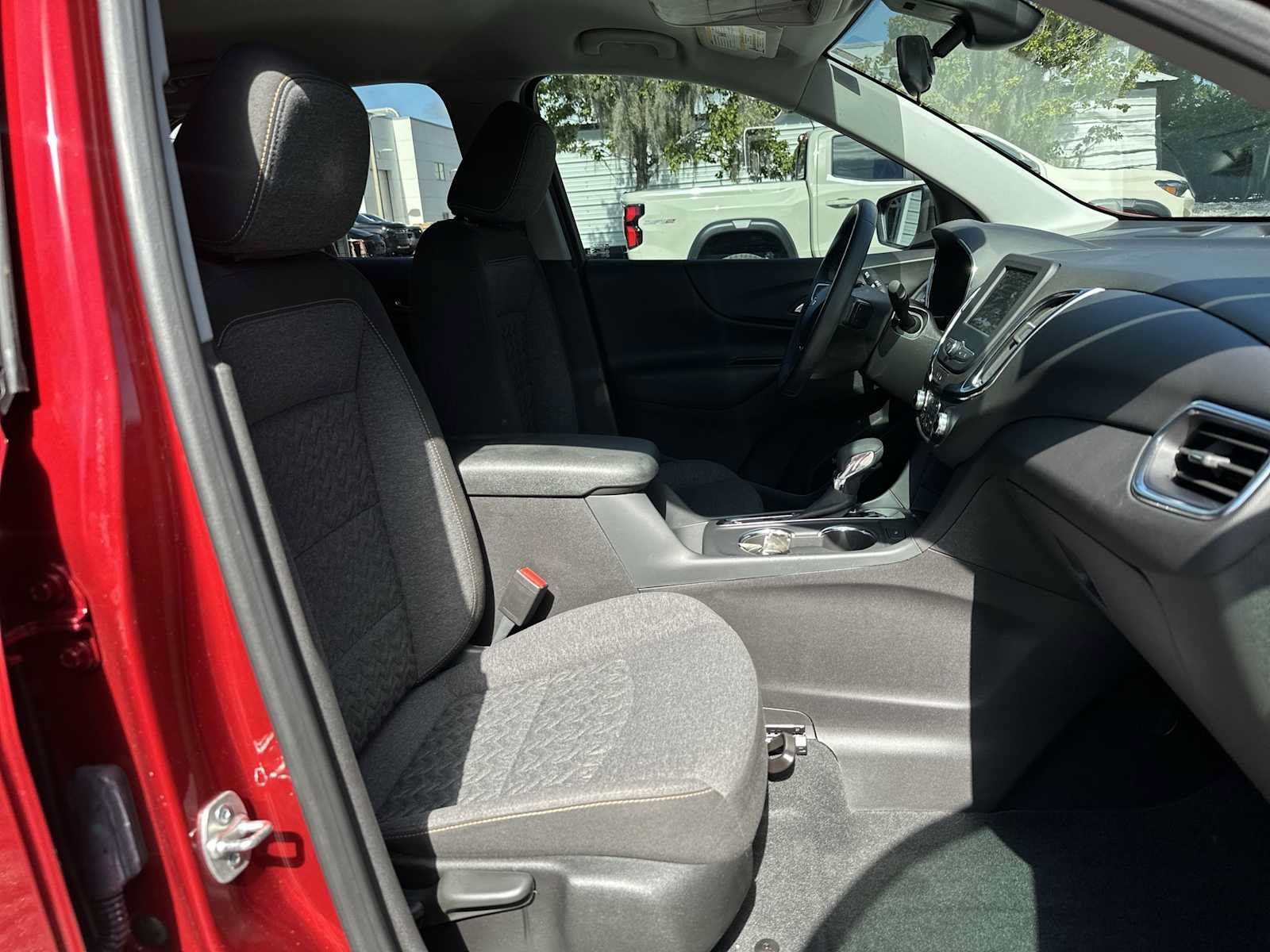 Certified 2024 Chevrolet Equinox LT FWD image 19
