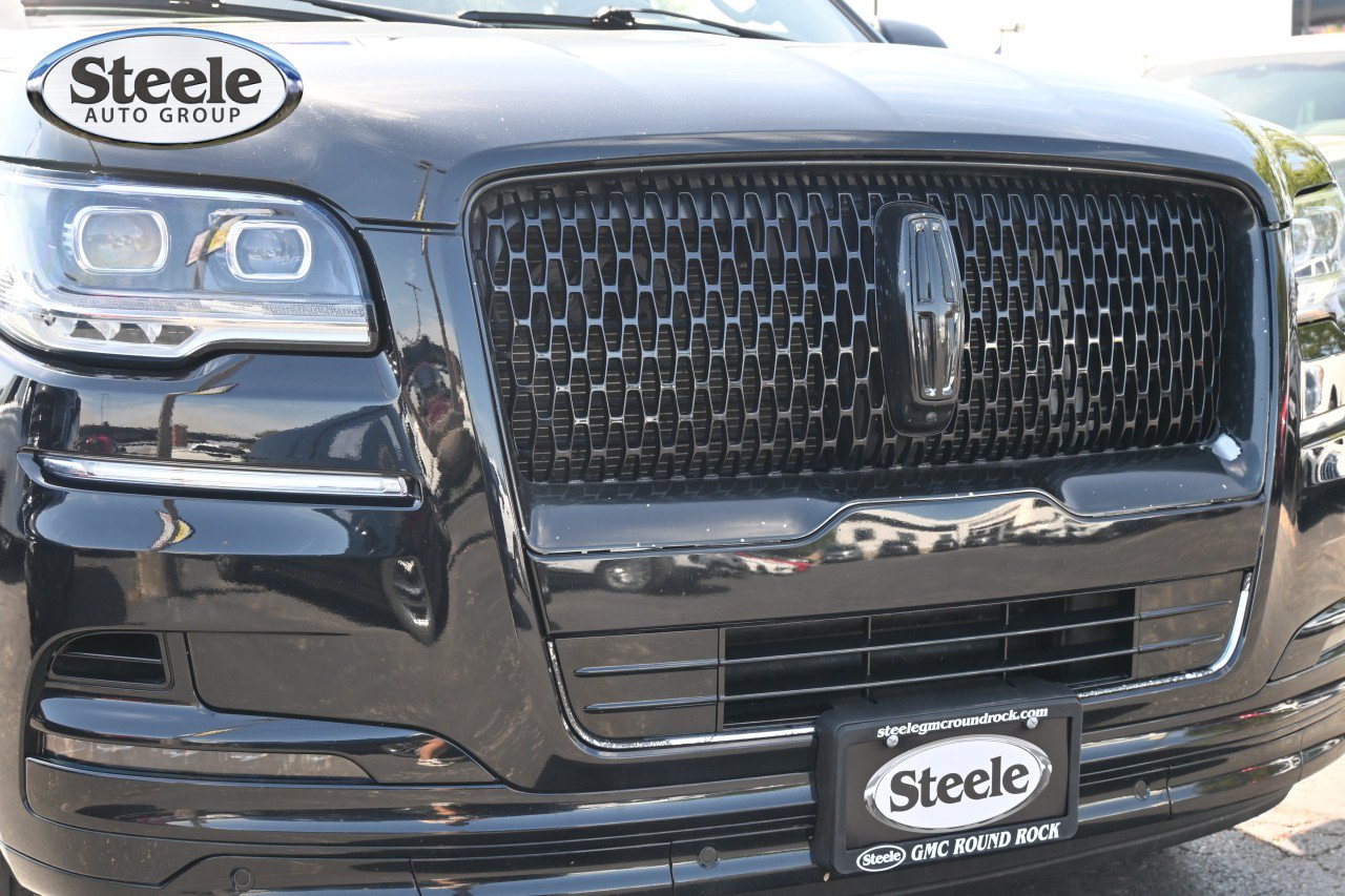 Used 2023 Lincoln Navigator Reserve AWD/4WD image 29