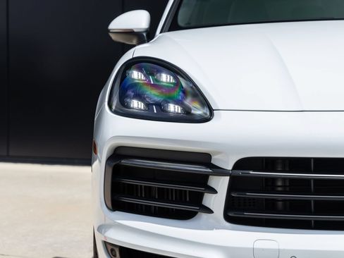 Certified 2023 Porsche Cayenne S AWD/4WD image 19