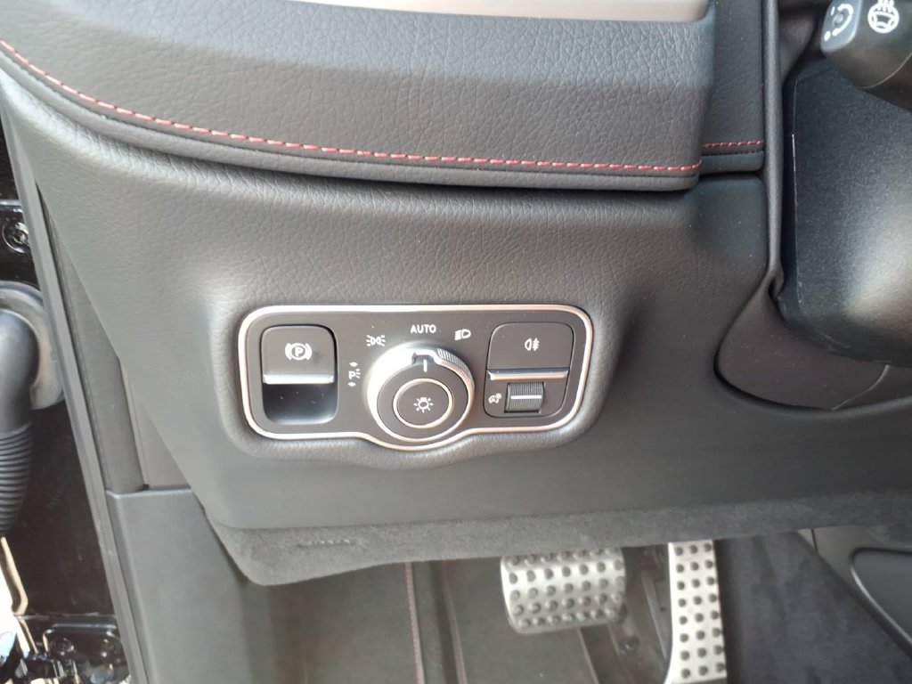 New 2027 Mercedes-Benz G 580 e image 17