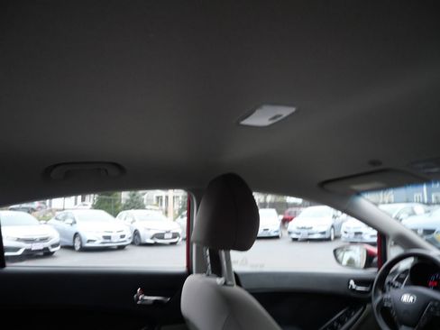 Used 2016 Kia Forte LX w/ LX Popular Plus Package image 32