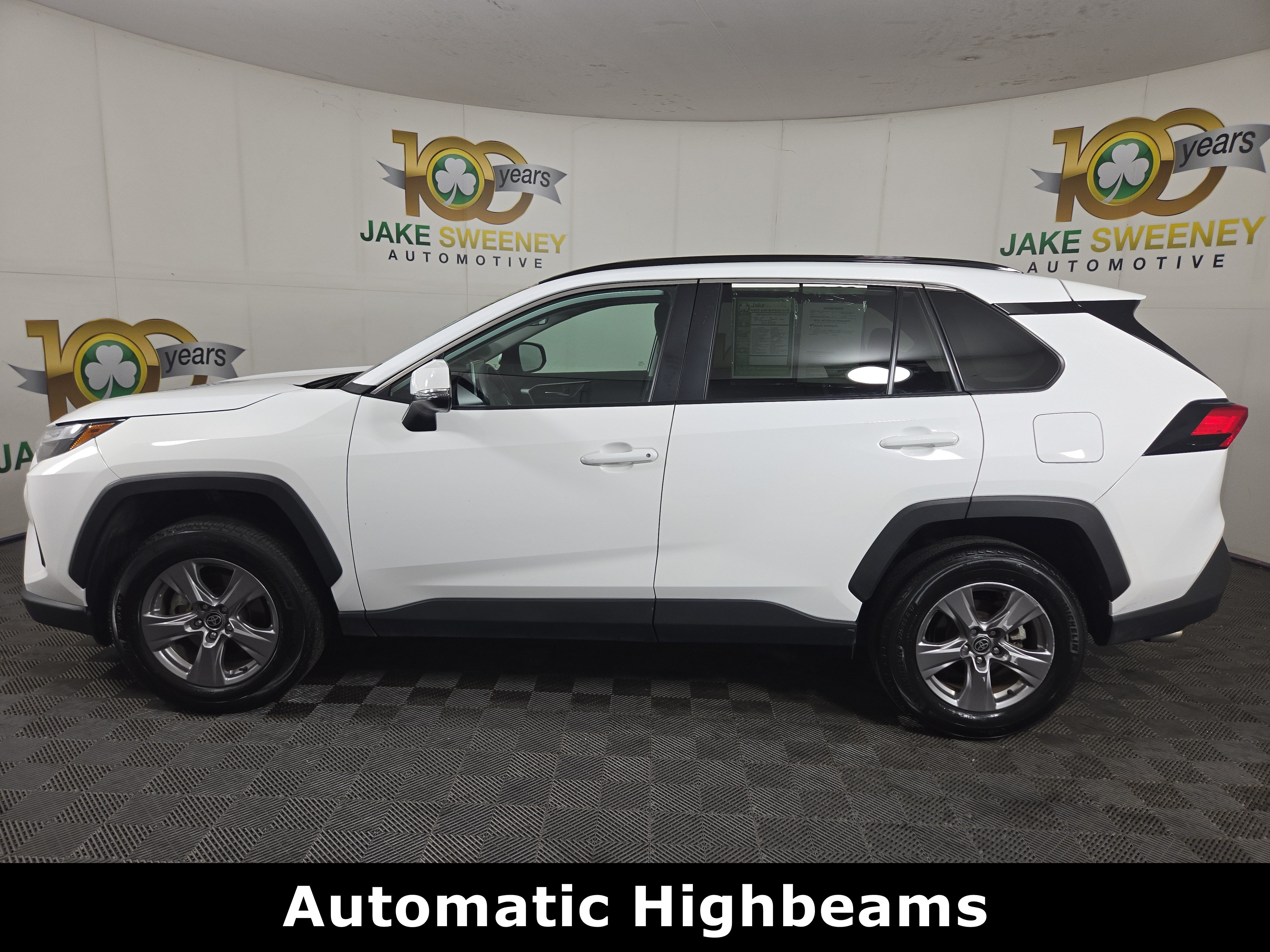 Used 2025 Toyota RAV4 XLE AWD/4WD image 4