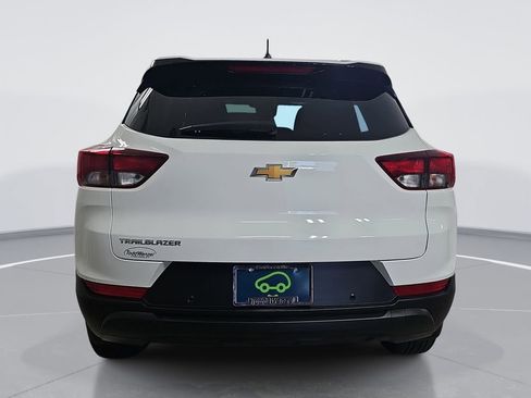 Certified 2024 Chevrolet TrailBlazer LS w/ LS Convenience Package FWD image 5