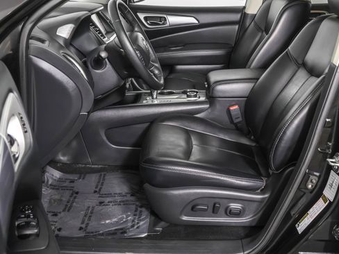 Used 2019 Nissan Pathfinder SL image 25