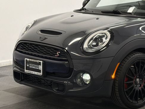 Used 2017 MINI Cooper S FWD image 2