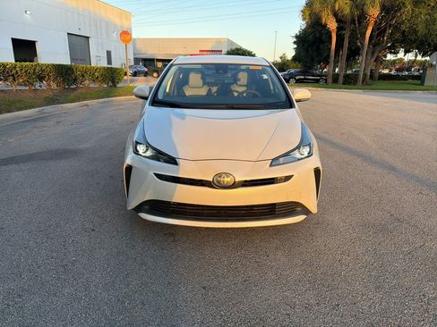 Used 2021 Toyota Prius LE FWD image 8