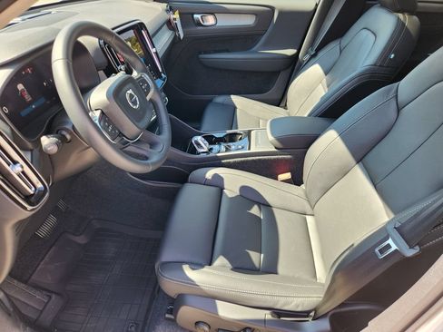 New 2026 Volvo XC40 B5 Plus w/ Protection Package Premier AWD/4WD image 9