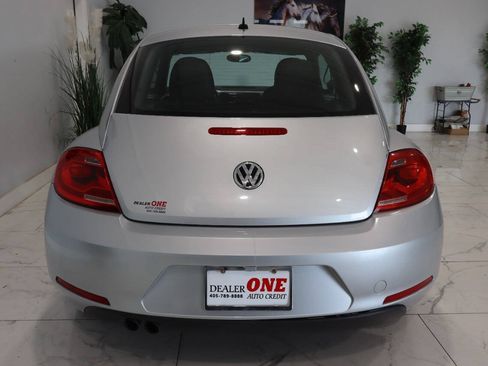 Used 2013 Volkswagen Beetle 2.5 FWD image 4