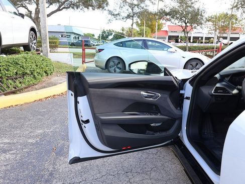 Used 2023 Audi e-tron GT Premium Plus w/ Performance Package image 25