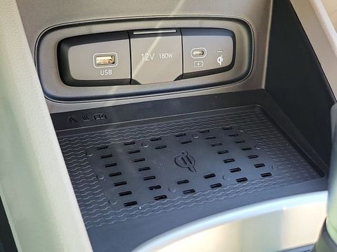 New 2026 Hyundai Venue SEL image 12