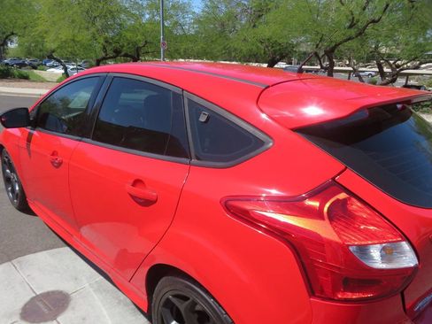 Used 2013 Ford Focus ST FWD image 7