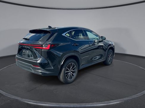 Used 2024 Lexus NX 250 FWD w/ Towing Package (2000 Lbs) image 2