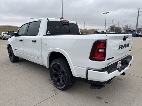 New 2026 RAM 1500 4x4 Crew Cab image 23