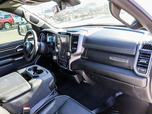 Used 2025 RAM 1500 Laramie image 15