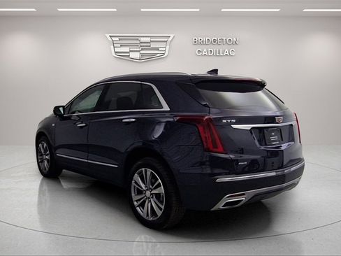 Used 2025 Cadillac XT5 Premium Luxury image 5