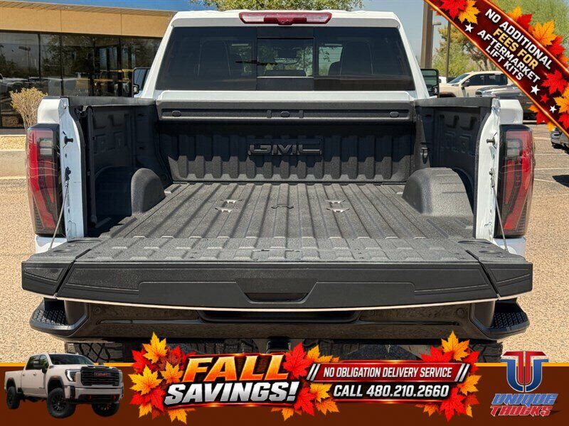 Used 2025 GMC Sierra 2500 AT4X AWD/4WD image 7
