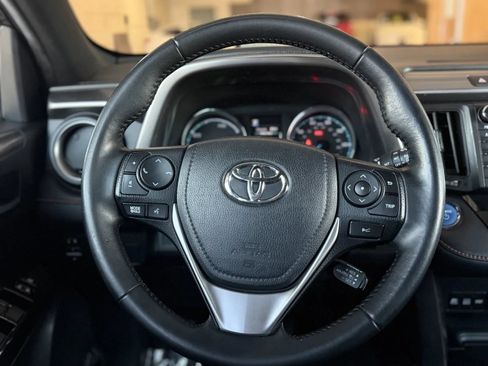 Used 2018 Toyota RAV4 SE w/ Advanced Technology Package AWD/4WD image 22