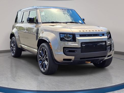 New 2026 Land Rover Defender 110 OCTA AWD/4WD image 3