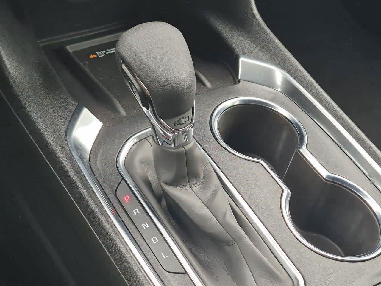 Used 2023 Chevrolet Traverse LT FWD image 32
