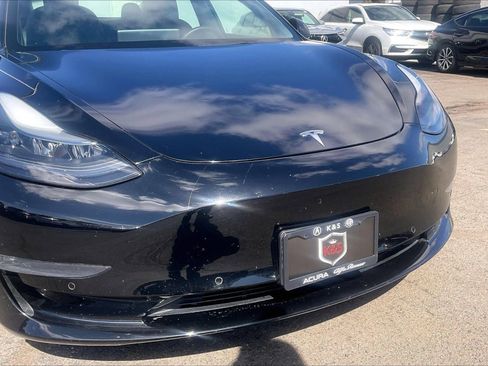 Used 2022 Tesla Model 3 Long Range AWD/4WD image 4