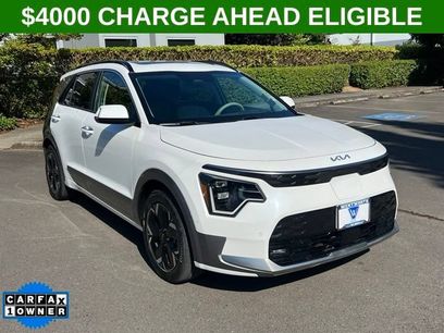 Used 2024 Kia Niro Wave w/ Wave Preserve Package