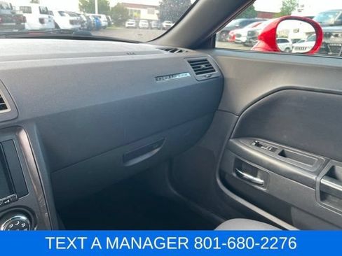 Used 2014 Dodge Challenger SXT RWD image 23