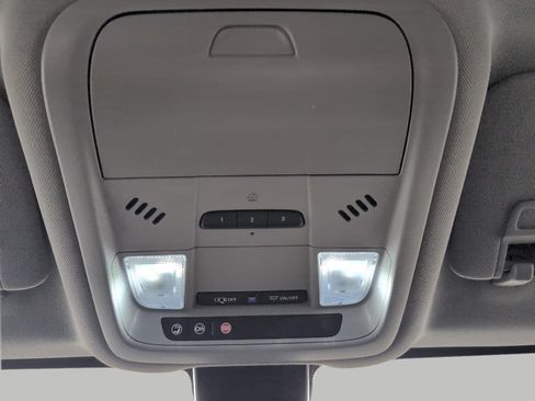 Certified 2023 GMC Terrain SLT AWD/4WD image 18