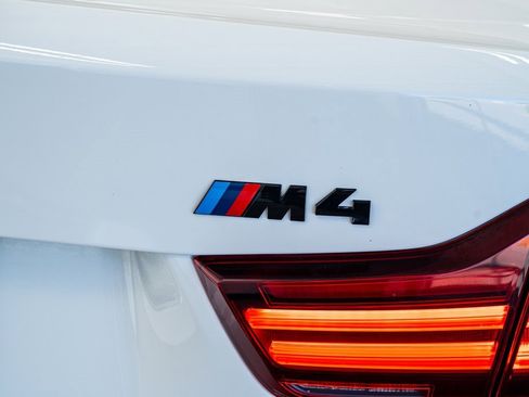 Used 2020 BMW M4 Convertible w/ Competition Package image 30