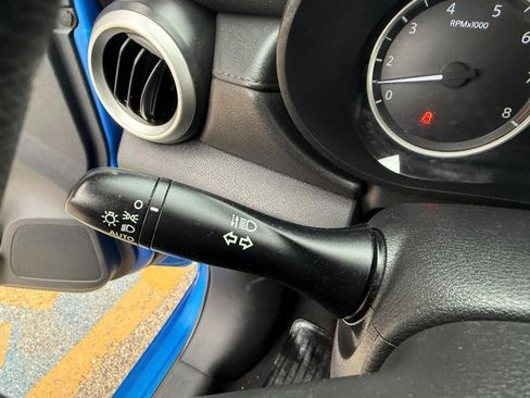 Used 2020 Nissan Versa S image 19