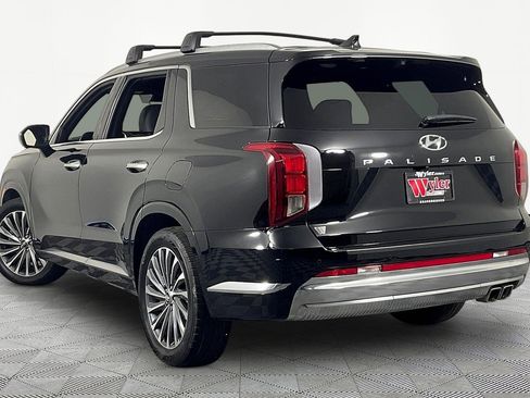 Used 2024 Hyundai Palisade Calligraphy FWD image 4