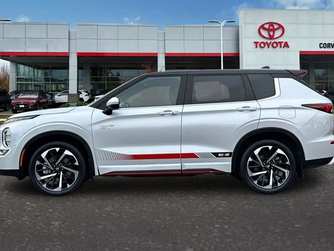 Used 2024 Mitsubishi Outlander Ralliart image 7