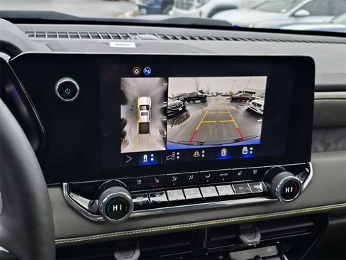 Certified 2026 Chevrolet Colorado ZR2 w/ Technology Package image 19