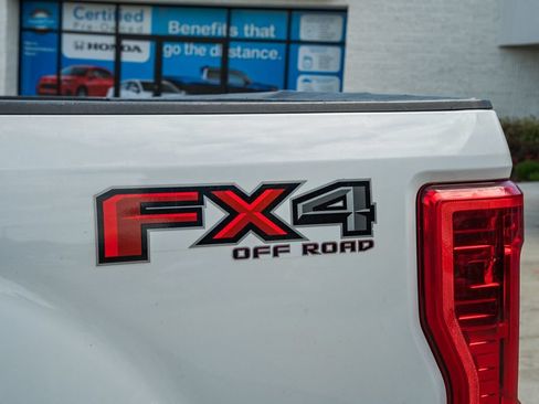 Used 2019 Ford F350 XL w/ STX Appearance Package AWD/4WD image 9