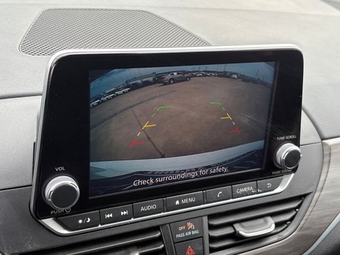 Certified 2025 Nissan Altima 2.5 SV image 21