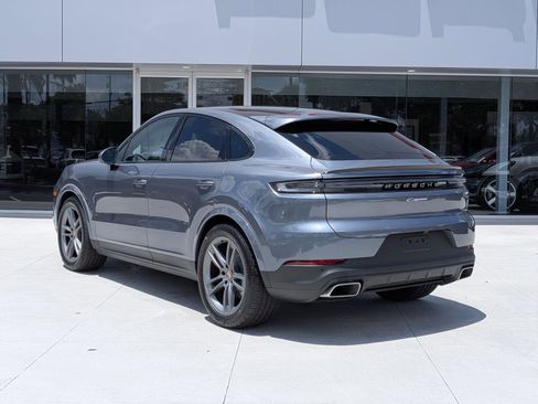 New 2026 Porsche Cayenne Coupe AWD/4WD image 3