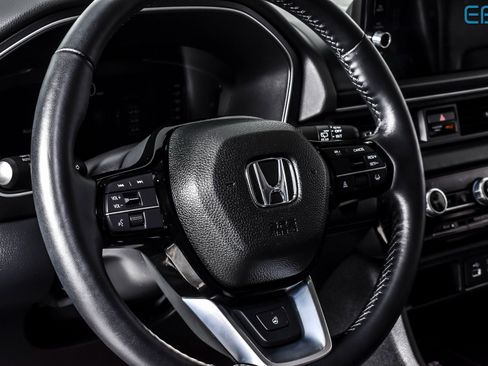 Used 2025 Honda Pilot Elite image 19