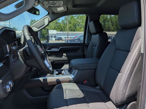 New 2026 GMC Sierra 2500 SLT w/ SLT Premium Package AWD/4WD image 11
